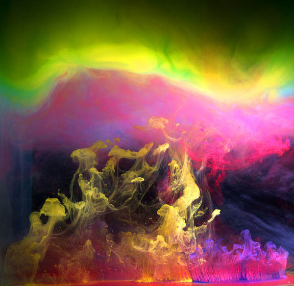 انفجار جوهر در زیر آب اثری از مارک ماسون